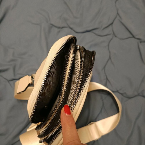 Crossbody bag white new with multiple compartments