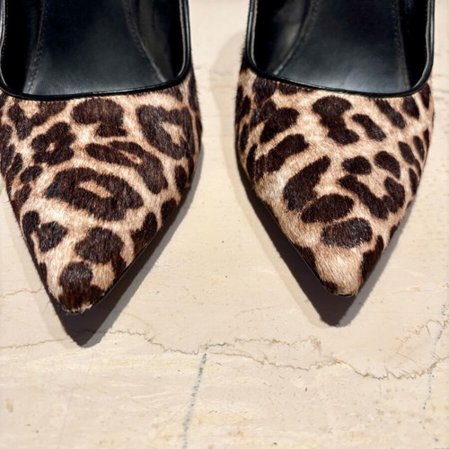 Michael Kors Leopard Pony Skin Pumps Like New