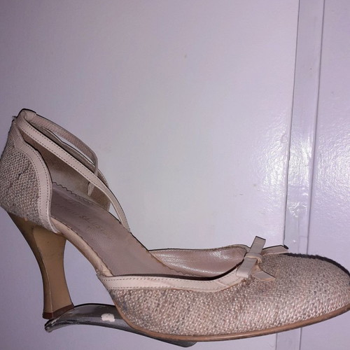 Shoes size 38 nude color in very good condition