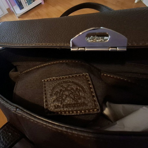La Martina brown shoulder bag like new with storage pouch gift