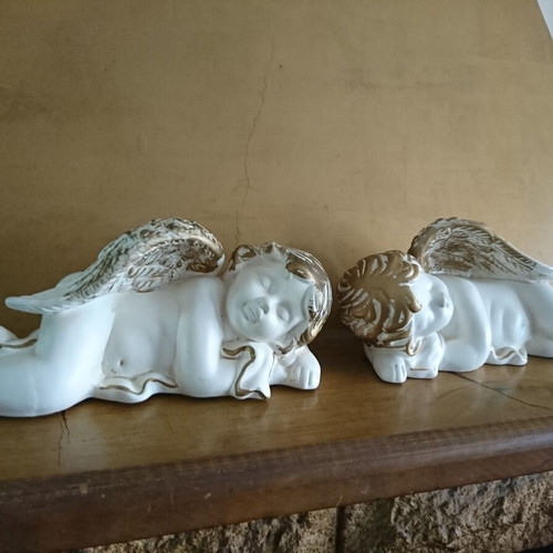 Ceramic angels like new, set of 2 decorative figurines