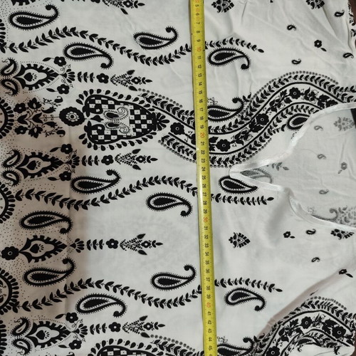 Caftan white with black pattern like new, sizes M L