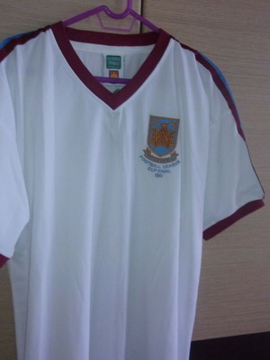 West Ham φανέλα XL ρετρό καινούργια