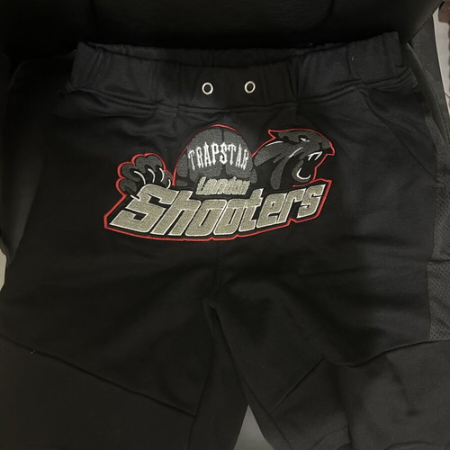 Trapstar shooters shorts used, size large, black