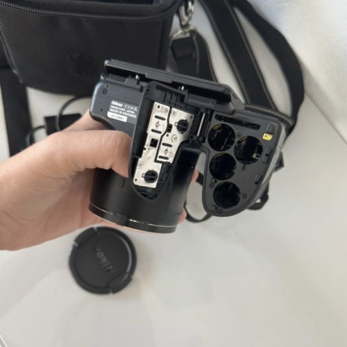 Nikon Camera like new with carrying case