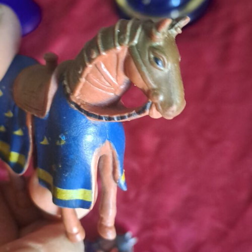 3 collectible authentic horses like new