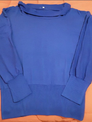 Bat blouse blue like new, one size