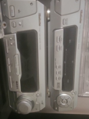 Ράδιο κασέτες και CD player με 2 ηχεία μεταχειρισμένο