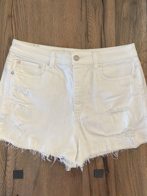 American Eagle shorts new, white, sizes S and M