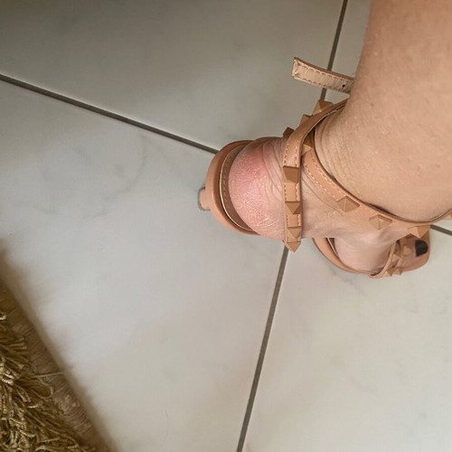 Pink pastel sandals size 40 like new with bag set