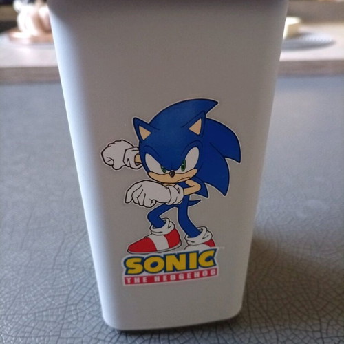 Sonic office trash bin new