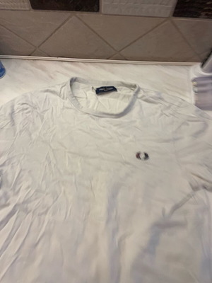 Fred Perry T shirt size M white with small hole near label