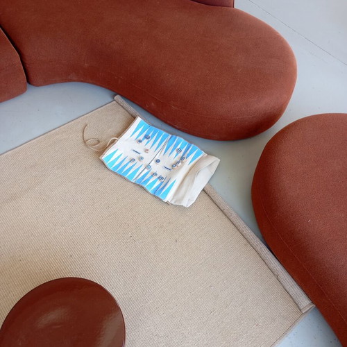Fabric backgammon roll like new with wooden eye pieces by Samali studio