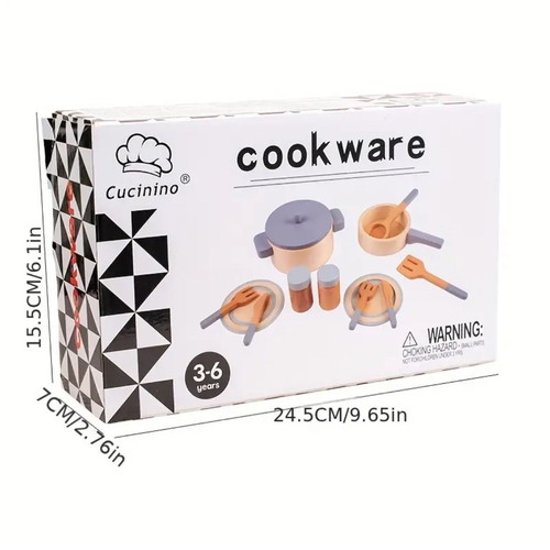 Wooden cooking kitchen playset like new with pot and pan