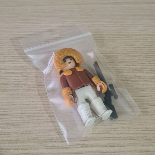 Eskimo Hunter Playmobil used