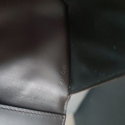 Louis Vuitton Monogram Glacé wallet like new, vintage brown and black