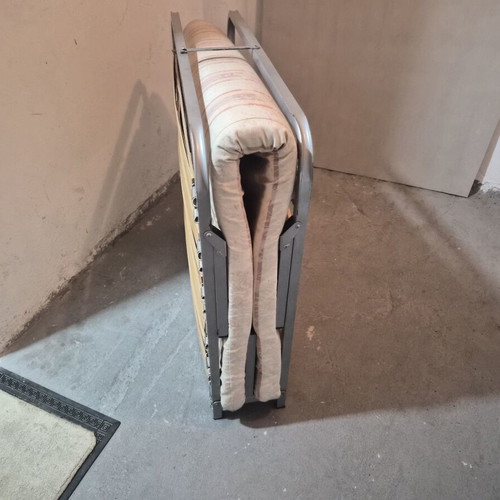 Divani with mattress, unused