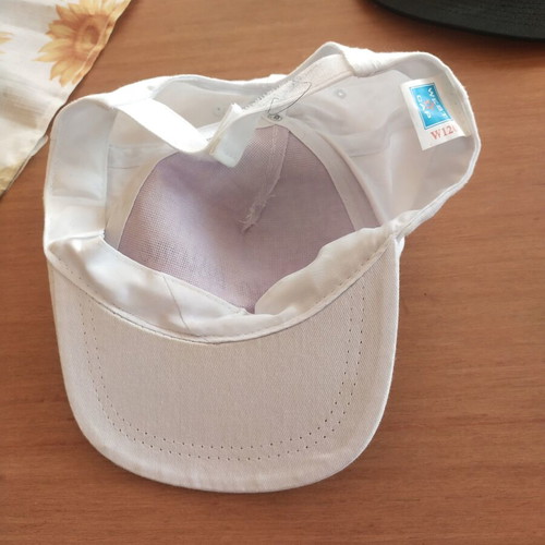Set of 2 original caps with visor, modern design