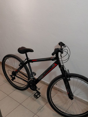 Clermont Falcon mountain bike used, 29 inch, front suspension, gears