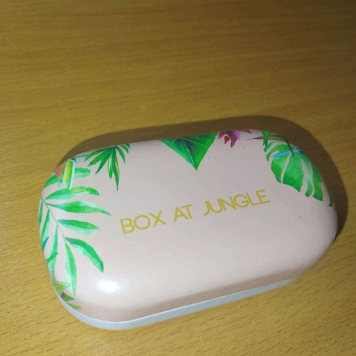 Contact lens case like new, small glasses-type