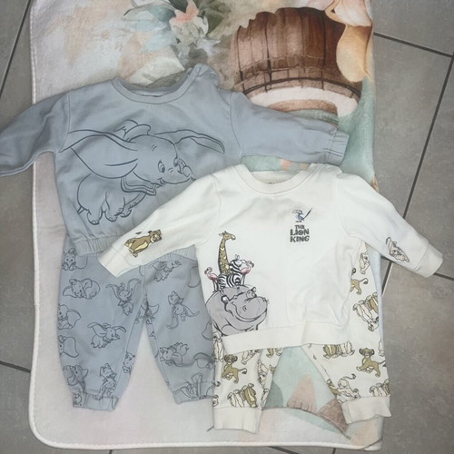 Disney baby outfits like new, pack of 2, 6-9 months