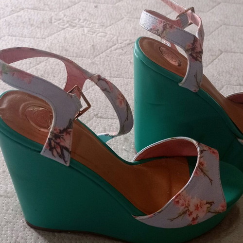 Axel platforms like new, multicolored, size 39