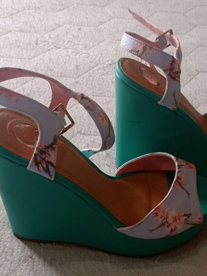 Axel platforms like new, multicolored, size 39