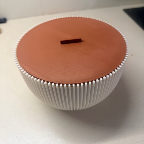 Practical bowl for nuts and seeds like new with lid