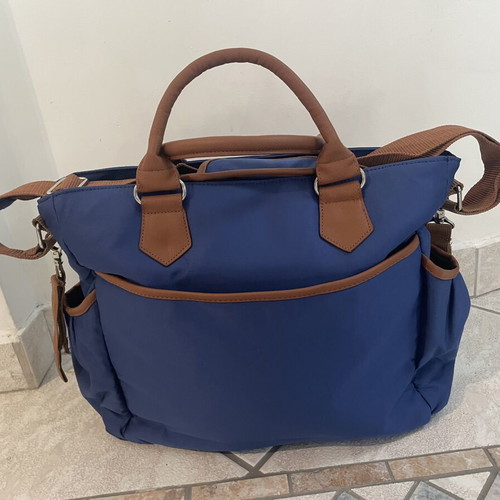 Kikkaboo Divaina changing bag and Cangaroo insulated pouch new
