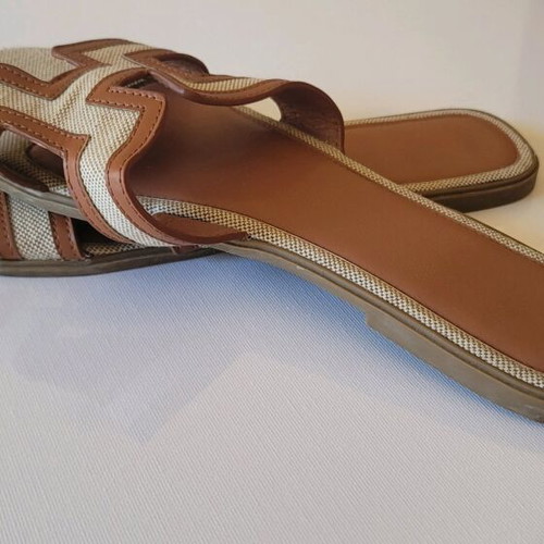 Beige brown slide sandals used, size 40, flat style