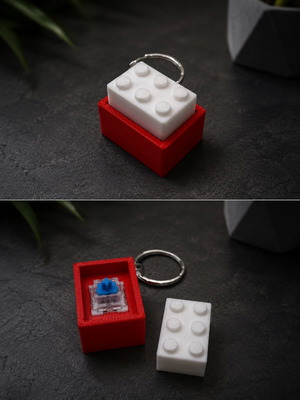 3D Printed Clicker LEGO Style Keychain new, red