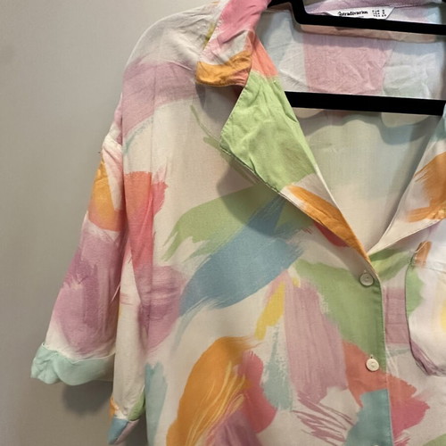 Stradivarius Cropped Shirt like new, colorful, size S