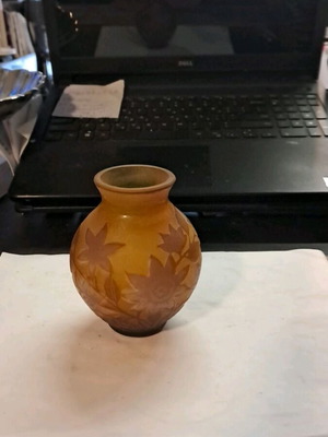 Διακοσμητικό βάζο Cameo glass του Emile Galle