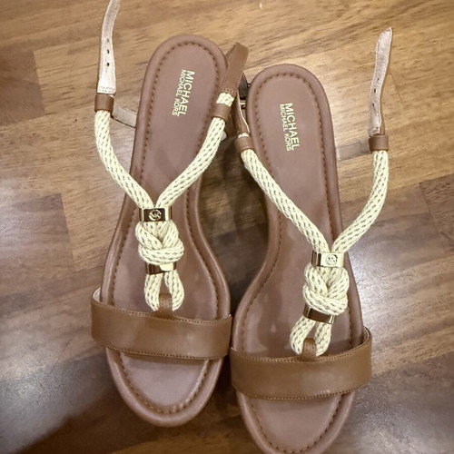 Michael Kors πλατφόρμες πέδιλα μέγεθος 40,5 μεταχειρισμένα, καφέ χρώμα