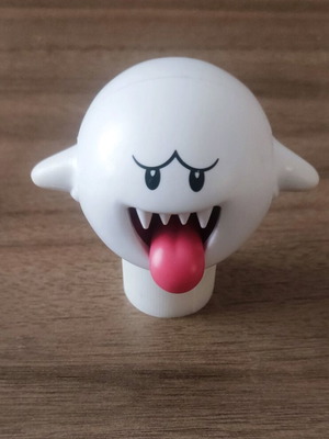 Super Mario Boo figure used with 4 Kinder Joy toys