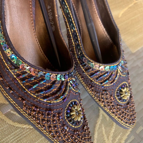 Shoes new chocolate color with sequins and beads, size 36