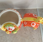 Easter ceramic container 21cm like new, egg-shaped cookie jar with chick figure
