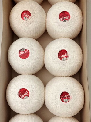 Lace knitting yarn set of 10 balls like new, white, 704m each