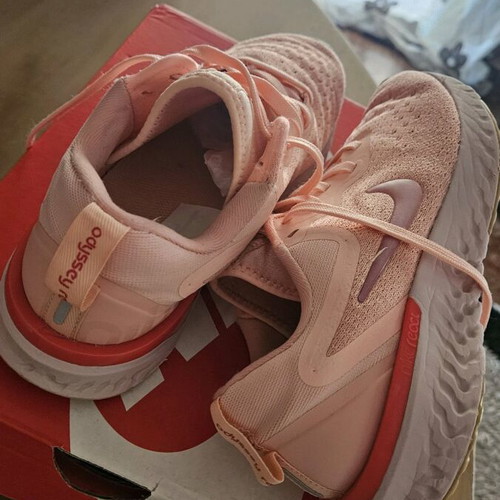 Nike Odyssey React women's sneakers size 36 like new pink
