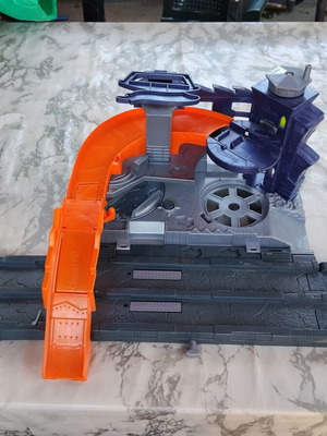 Mattel Hot Wheels G7853 Playset Quake Track used, missing parts