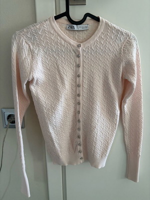 Zara thin knit cardigan small with rhinestone buttons like new, pink