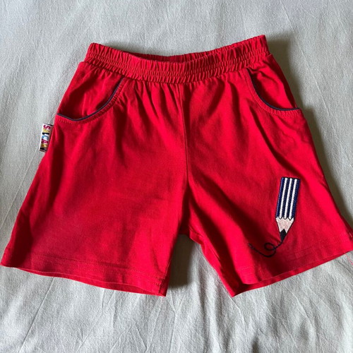 Boys' shorts size 4 years, red, like new