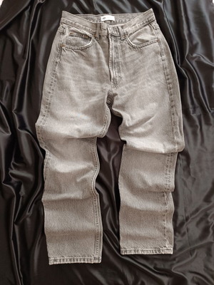 Zara high-waisted straight-leg jeans, gray, size M