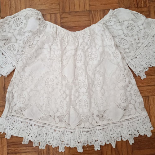 White lace blouse with sleeves, sizes L-XL