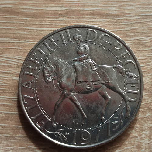 25 Pence Coin England 1977 used