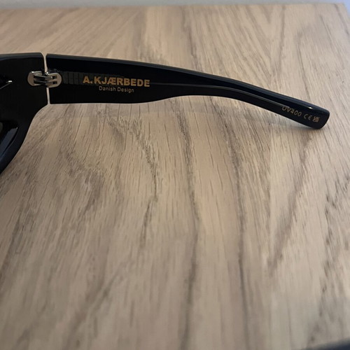 A.Kjaerbebe BLAST sunglasses, shiny black with dark lenses