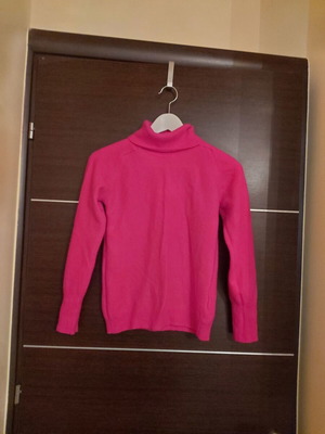 Women's turtleneck sweater used, wool, pink