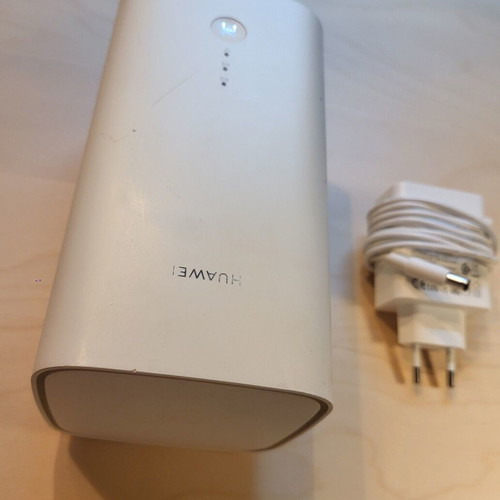 Huawei 5G CPE Pro 2 H122-373 5G Wi-Fi 6 router