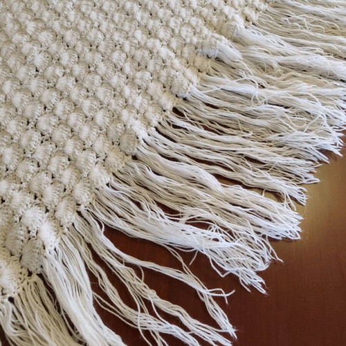 Handmade scarf like new, white color 110x220