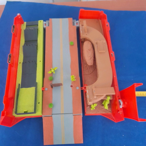 Mack Disney Cars truck used with foldable tracks and batteries